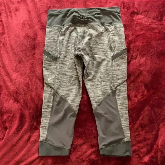 Lululemon Run for fun crop - Picture 10 of 14